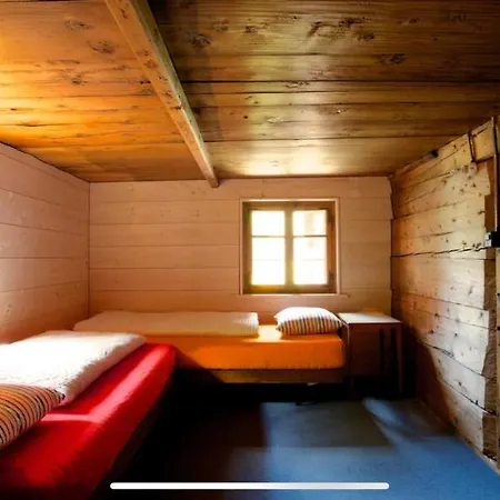 Alpenlodge Tgesa Surrein Giassa10 Apartamento