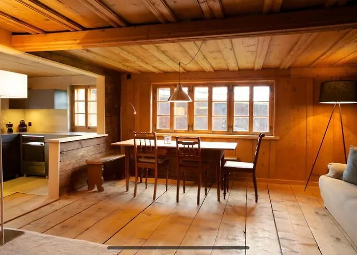 شقة Alpenlodge Tgesa Surrein Giassa10 *